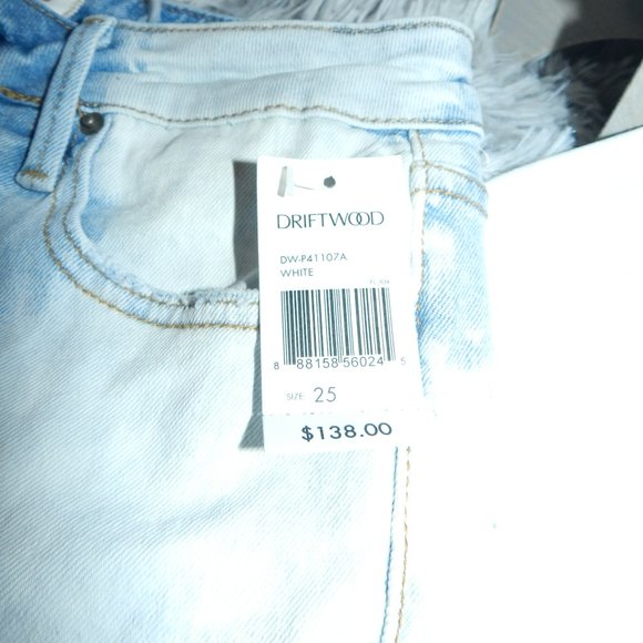 Driftwood Gizelle Girlfriend Skinny Embroidered Jeans  Light Wash NWT! - Picture 12 of 15